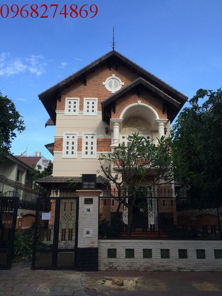 Cần cho thuê villa - biệt thự Thảo Điền Quận 2