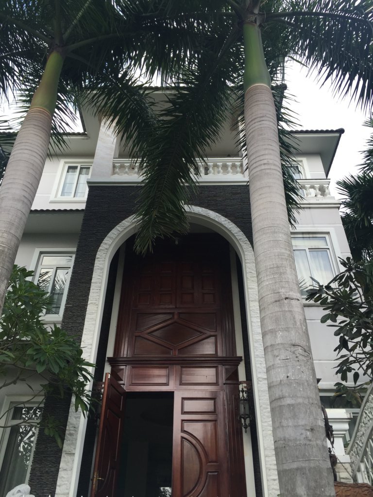Cho thuê villa 05 phòng ngủ đường Nguyễn Văn Hưởng, phường Thảo Điền, quận 2: 56.3 triệu/tháng