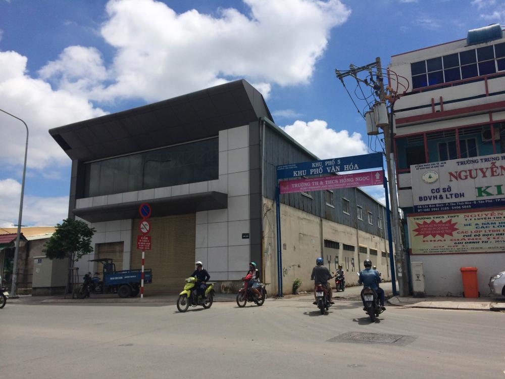 Cho thuê nhà góc 2 mặt tiền tại 60 Lũy Bán Bích, quận Tân Phú