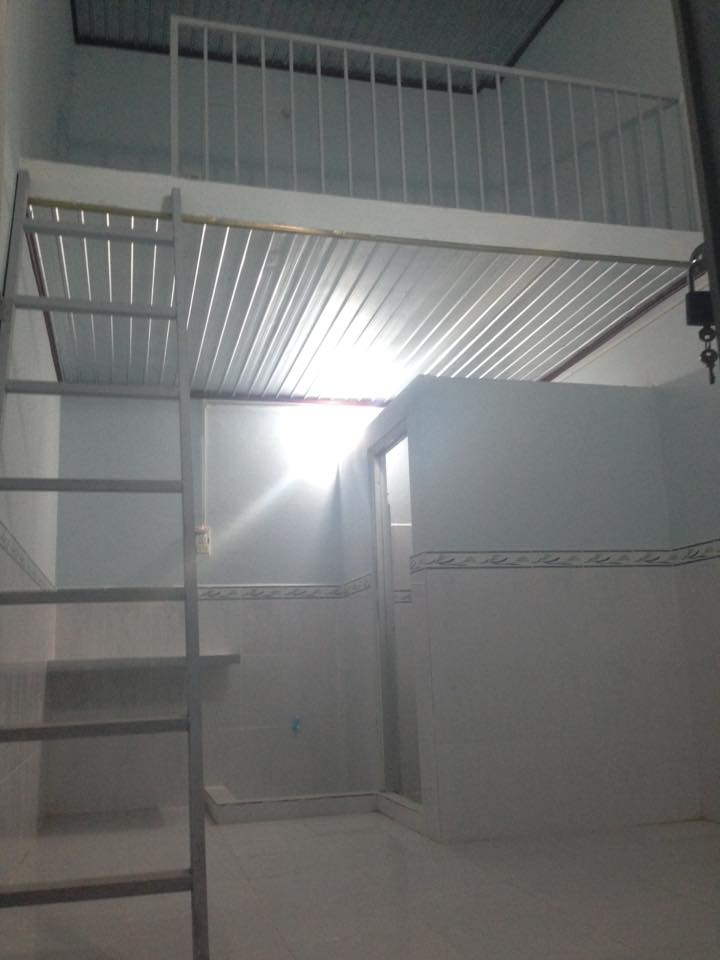 Cho thuê Phòng trọ đường TL15,Thạnh Lộc, Q12, có gác lửng + toilet riêng, yên tĩnh 1.3tr/tháng