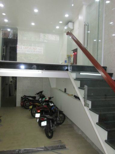 Cho thuê căn hộ dịch vụ đường Nguyễn Thái Bình, quận 1, tiện nghi cao cấp