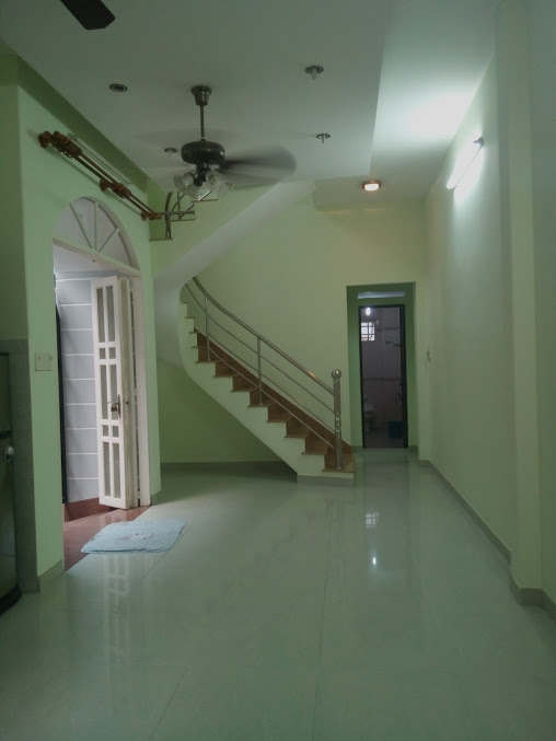Cho thuê nhà nguyên căn số 42/12  Mai Văn Ngọc, P.10 Q,Phú Nhuận dt : 5 x 11m, nhà trệt, 