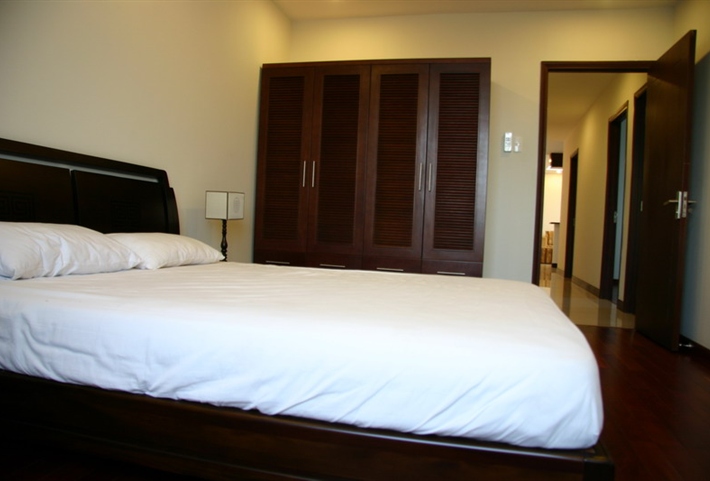Cho thuê chung cư Fideco giá rẻ với 140m2, 3 phòng ngủ, 3 vệ sinh đầy đủ nội thất