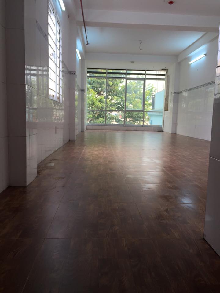 văn phòng cho thuê tại quạn 5, đường Trần Phú. 30-40-70m2. khu vực sầm uất