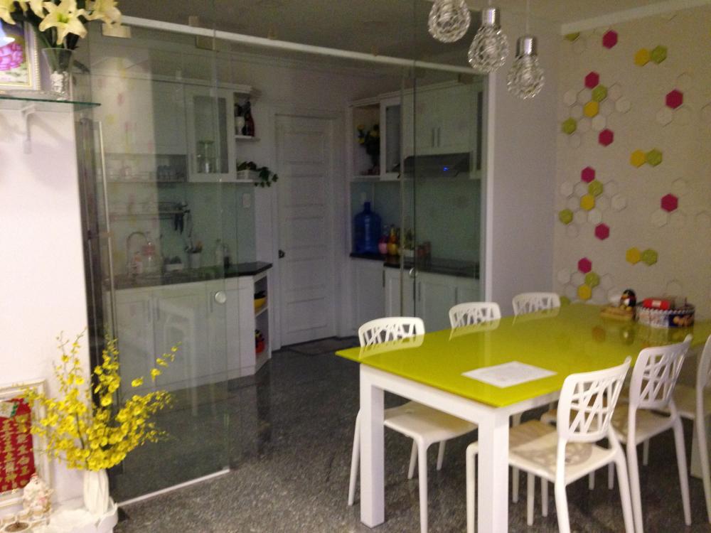 Cho thuê căn hộ chung cư tại Dự án Phú Hoàng Anh, Nhà Bè, Tp.HCM diện tích 130m2  giá 14000000 Triệu/tháng