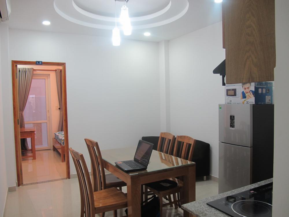 Cho thuê căn hộ gần chợ Bến Thành, nội thất 5sao, nhà an ninh có bảo vệ 24/24 LH 01216941691