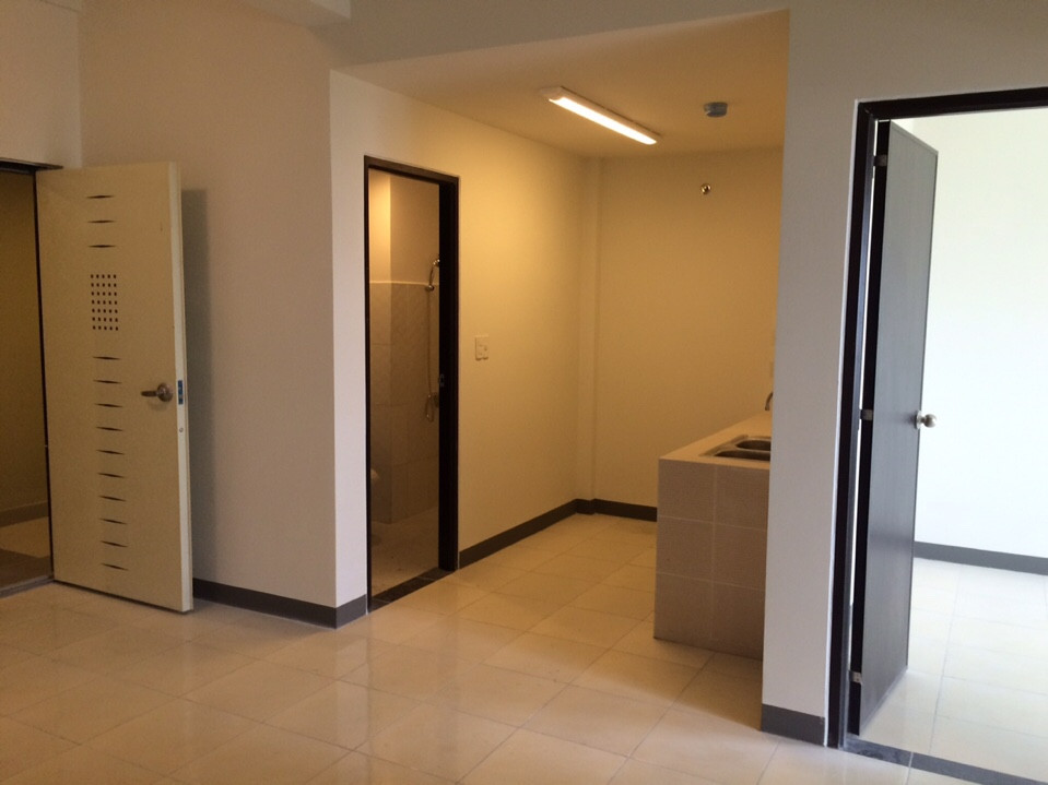 Cho thuê Shop House chung cư Thạnh Lộc, Quận 12 để kinh doanh buôn bán.