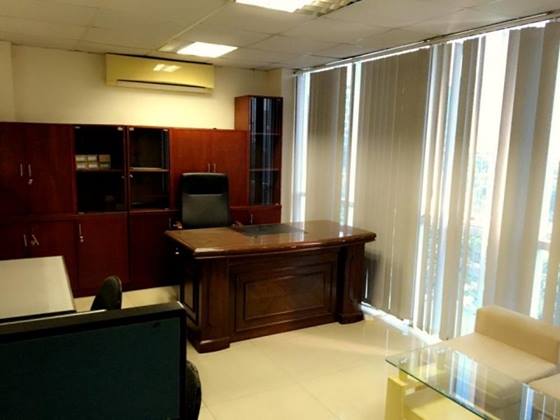 Cho thuê văn phòng cực đẹp, có sẵn nội thất, giá cực tốt Bến Vân Đồn, Quận 4-DT 160m2 Giá 15Tr/Th