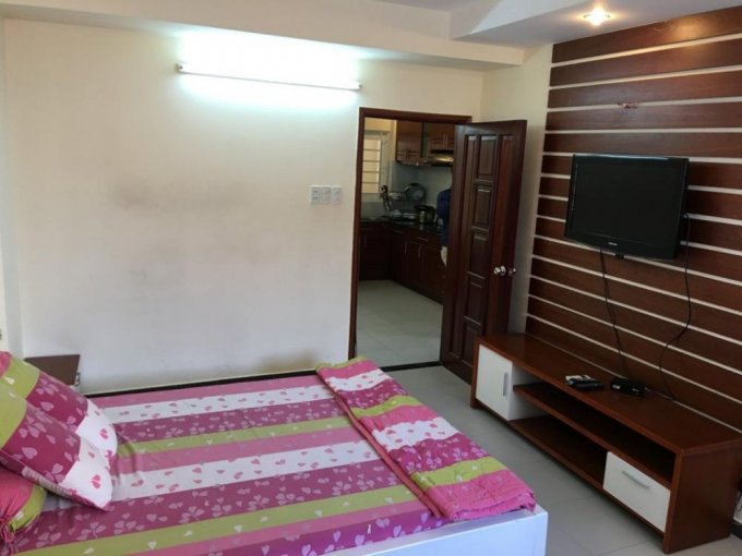 Cho thuê căn hộ dịch vụ quận Bình Thạnh, 01 phòng ngủ, DT: 50m2, giá 7.5 triệu/tháng