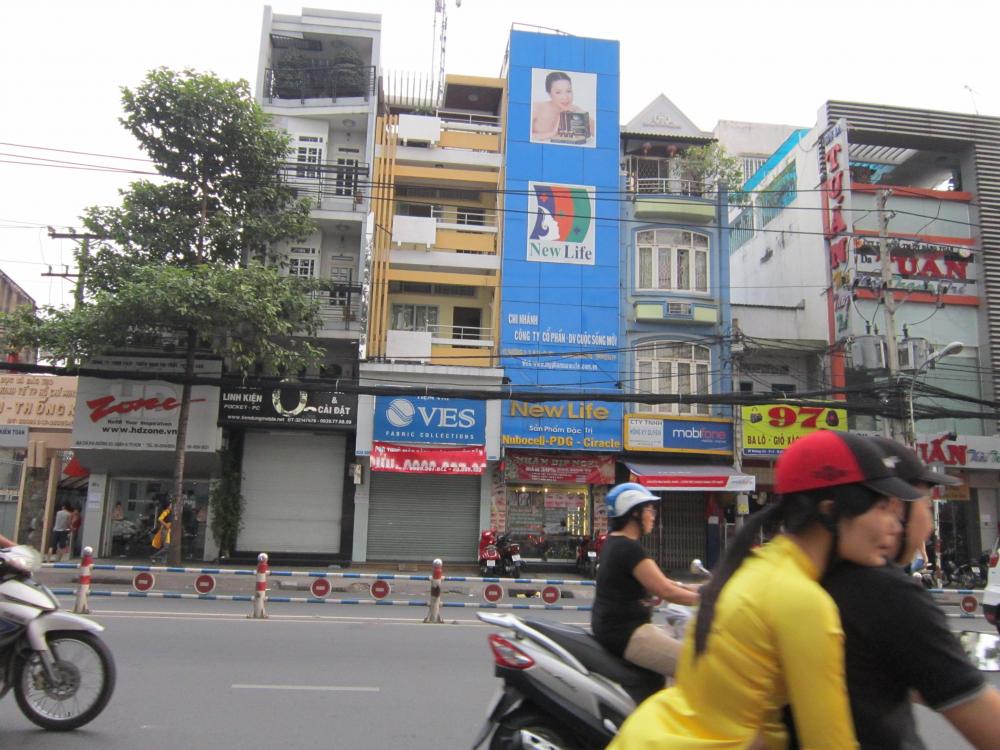 Cho thuê nhà mặt phố tại đường 9, phường Linh Chiểu, Thủ Đức, Tp. HCM