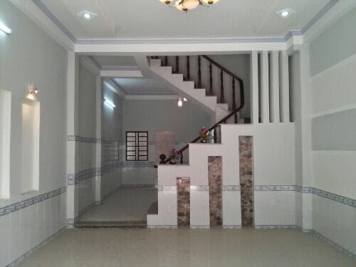 Cho thuê nhà mặt tiền Đường Lũy Bán Bích, Quận Tân Phú, DT: 24x40m 1 trệt 1 lầu giá 150 triệu