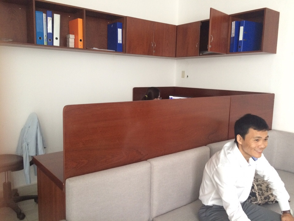 Văn phòng quận Bình Thạnh, đường D2 gần Hàng Xanh, 20m2 có sẵn nội thất - 7 triệu/tháng