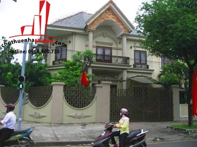Cho thuê biệt thự trung tâm Q1, góc 2 mặt tiền đường Phùng Khắc Khoan, giá 222.7 triệu/tháng