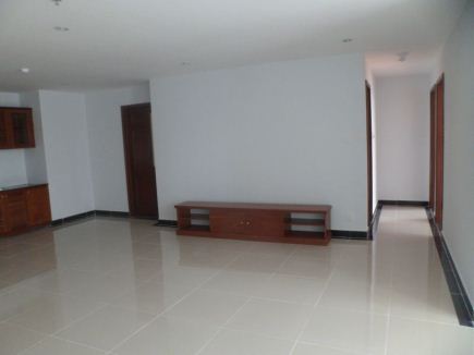 Cho thuê căn Penthouse chung cư SamLand Giai Việt, Quận 8, DT 400m2, 4PN, giá 24.49 triệu/th