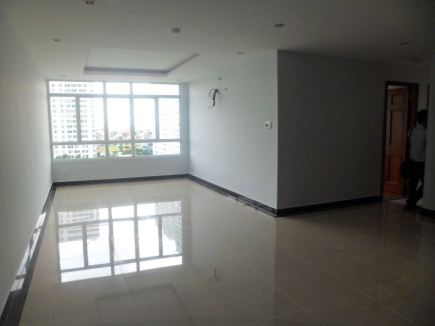 Cho thuê căn Penthouse chung cư SamLand Giai Việt, Quận 8, DT 400m2, 4PN, giá 24.49 triệu/th