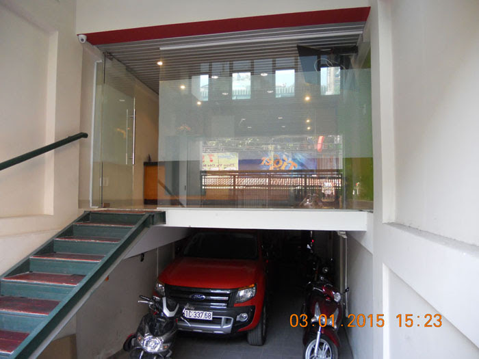 Văn phòng đường 40 m2 = 11 triệu /tháng Nguyễn Thị Minh Khai Tel 0902 326 080 