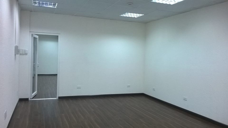 Cho thuê văn phòng đường Nguyễn Đình Chính, Phú Nhuận, 130m2 giá 335 nghìn/m2 bao phí DV