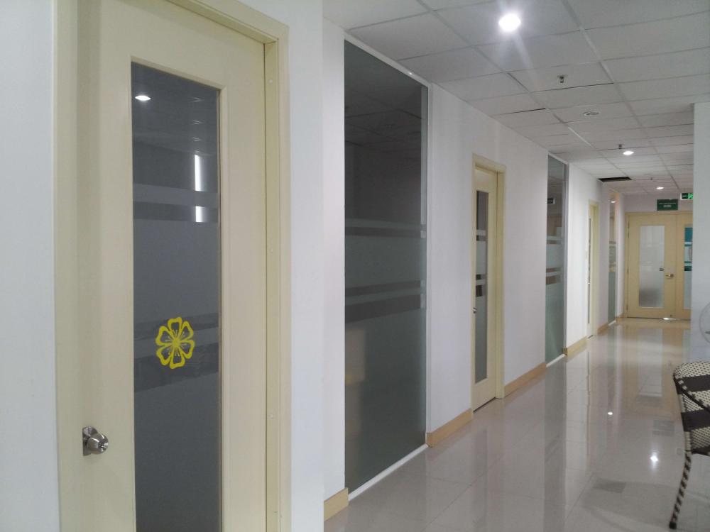 Văn phòng đường Hồ Văn Huê, Q. Phú Nhuận, DT: 200 m2 giá 222.65 nghìn / m2 