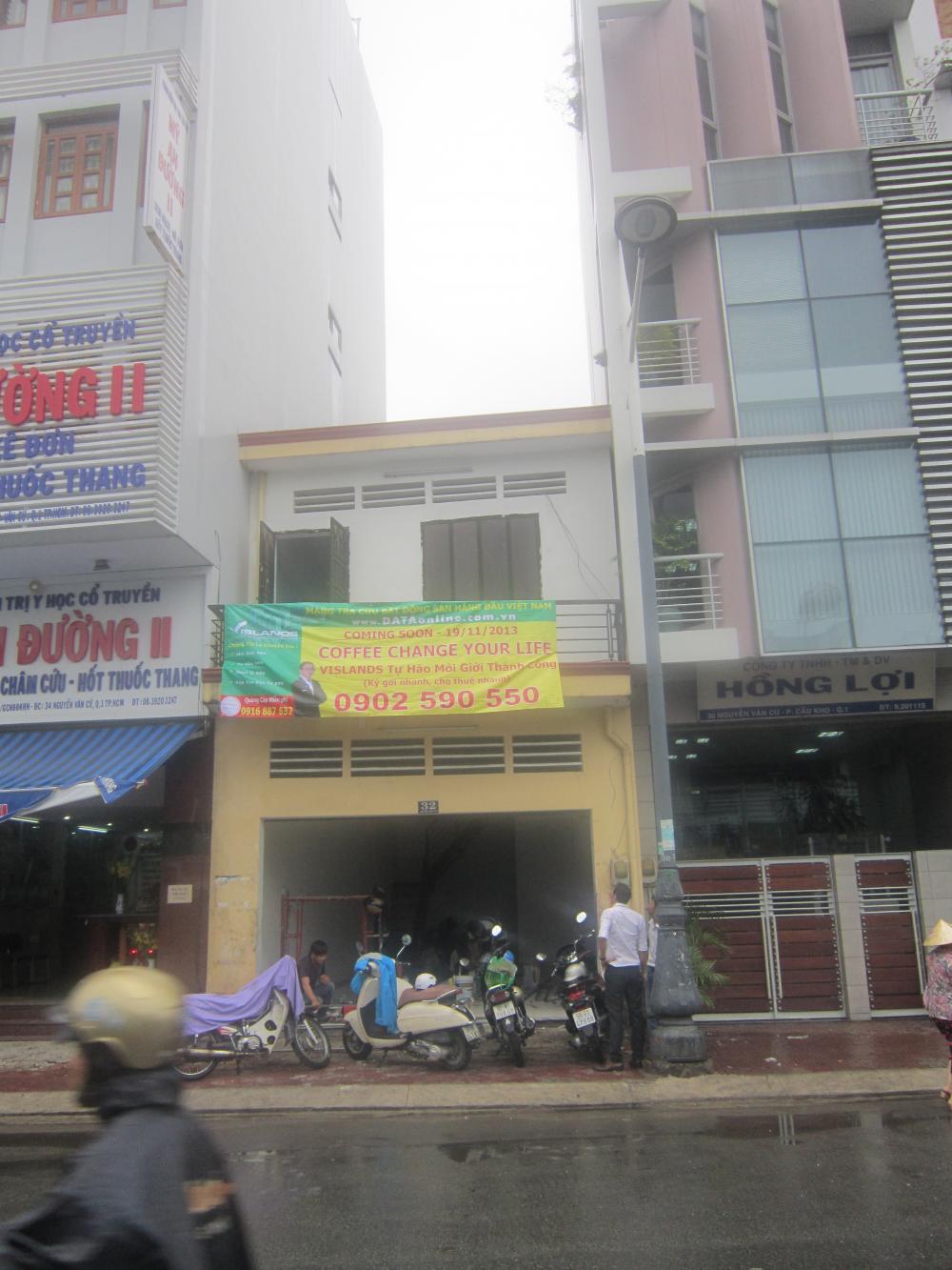 Cho thuê nhà mặt phố tại đường Nguyễn Văn Cừ, Phường Nguyễn Cư Trinh, Quận 1, TP.HCM