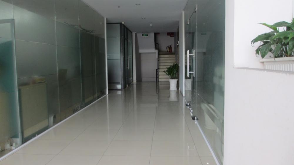 Văn phòng đường Trường Sơn QTB 30m2, 60m2