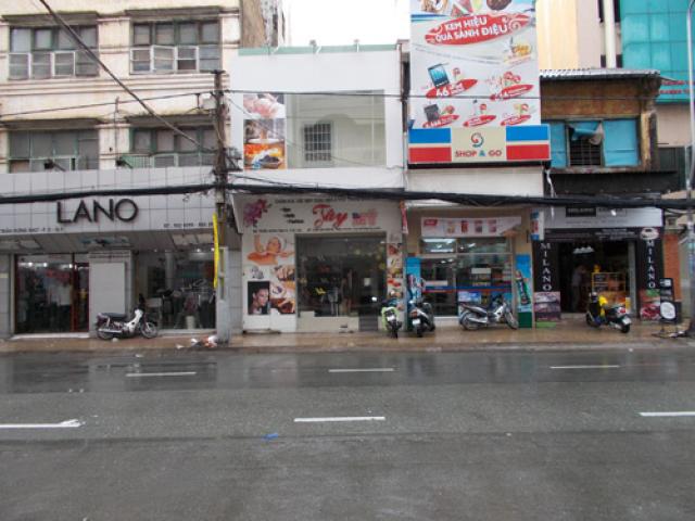 Cho thuê nhà mặt phố tại Đường Phan Đăng Lưu, Phường 7, Phú Nhuận, Tp.HCM