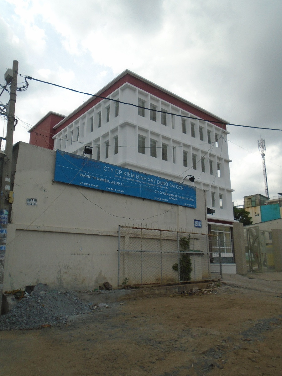 Cho thuê tòa nhà trong hẻm đường Trường Chinh, 15x16m, 3 lầu, TM