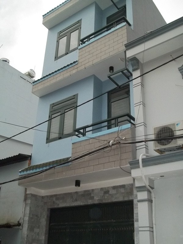 Nhà mới xây 4m x 18m, 1 trệt, 2 lầu hẻm Phan Huy Ích, Tân Bình, giá 12tr/th