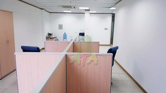 Văn phòng view sân bay MT đường Trường Sơn, 67 m2, giá: 362.56 nghìn / m2/th. Tel 0902 326 080