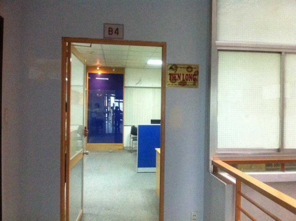 Văn phòng đẹp cho thuê đường Nguyễn Hữu Cảnh, Q. Bình Thạnh, DT 48m2, giá 12tr/th - LH 0938114256