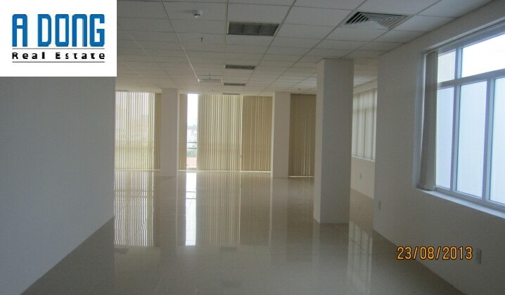Cho thuê văn phòng đẹp, gần sân bay, đường Sông Thao, Q TB, 190m2 - 50tr/tháng - LH 0938 114 256