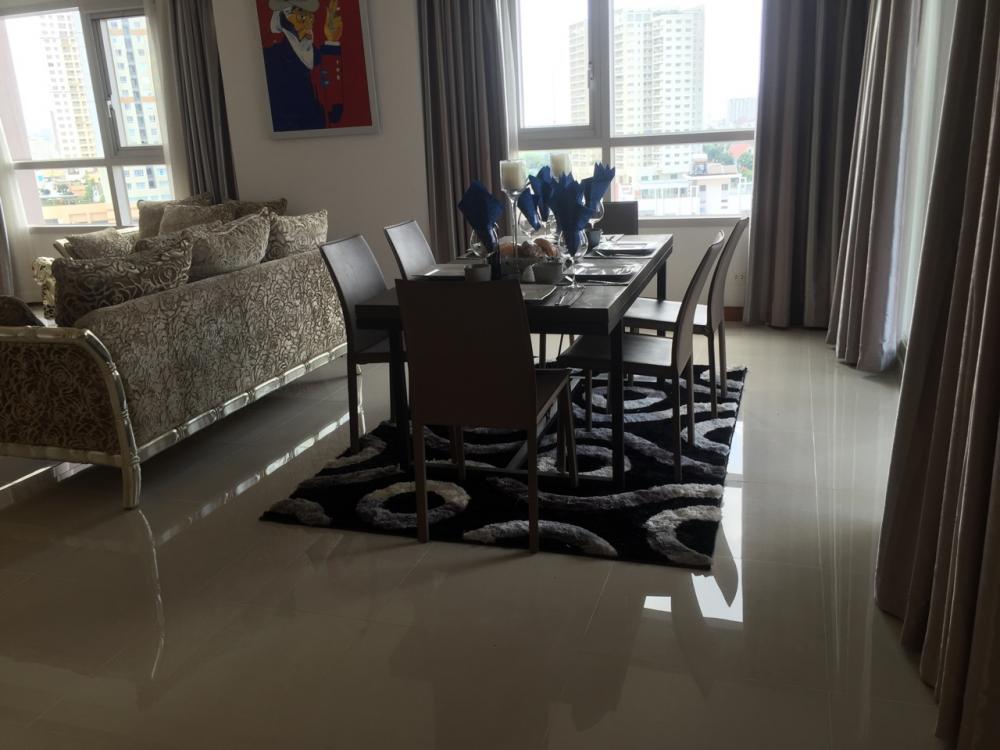 Cho thuê căn hộ Xi Riverview tháp T3 201m2, lầu thấp, 3PN ban công đẹp view sông