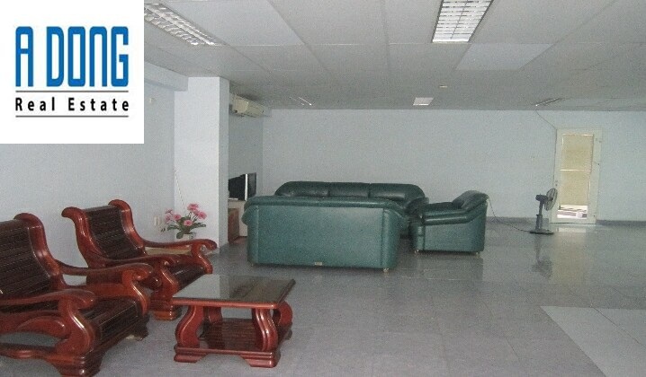 Văn phòng đẹp Phú Nhuận ngay tầng trệt - 100m2 giá tốt chỉ 26,7tr/th đã có VAT + phí DV. 0934118945