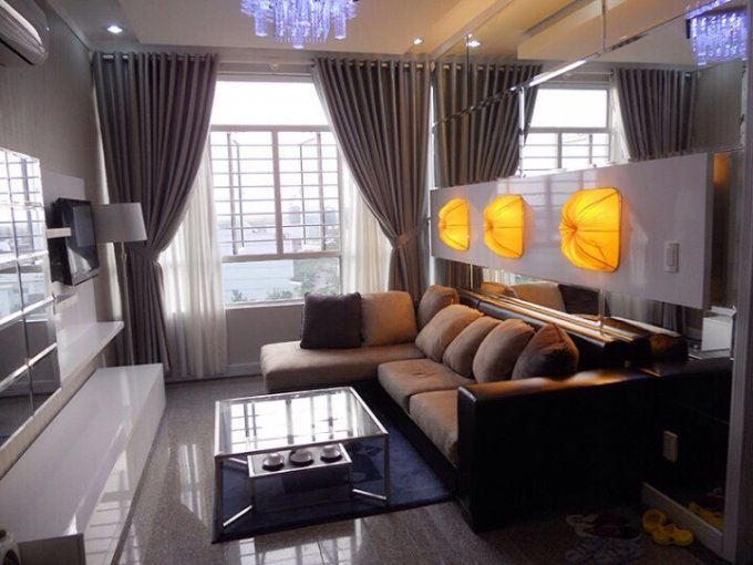 Cho thuê căn hộ penthouse Phú Hoàng Anh, 3 phòng ngủ trần cao 6m, nhà thiết kế nội thất cao cấp