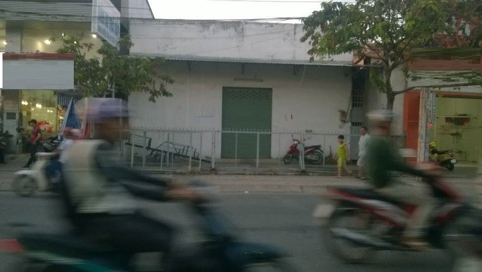 Cho thuê nhà mặt phố tại đường Kha Vạn Cân, P. Linh Đông, Thủ Đức, TP.HCM DT 300m2 giá 50tr/tháng