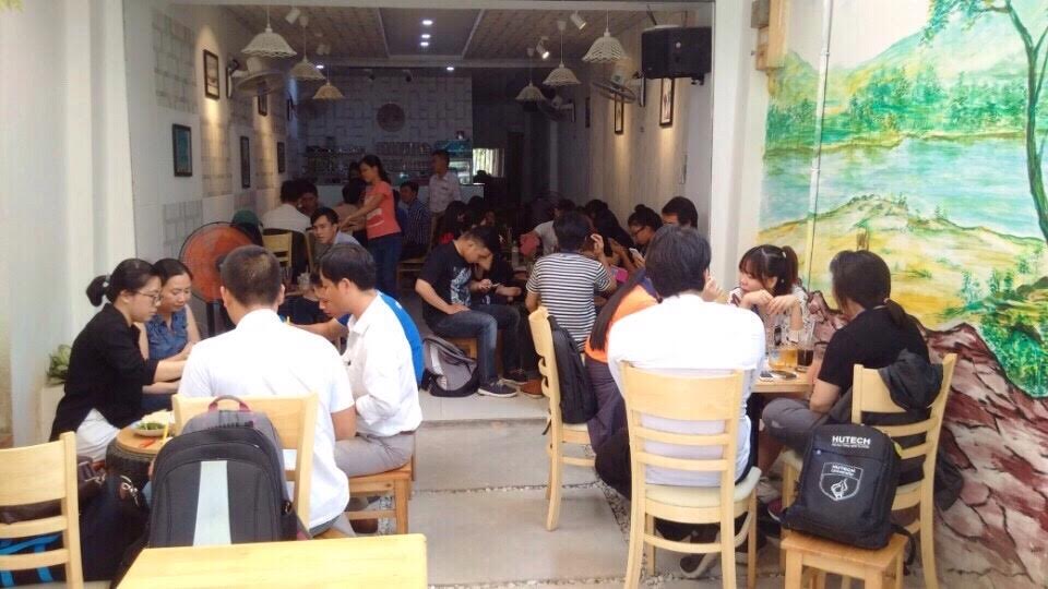 Cần Sang Nhượng lại quán cafe sau lưng trường đại học huteck, giá sang nhượng 170tr mặt bằng tháng 12tr