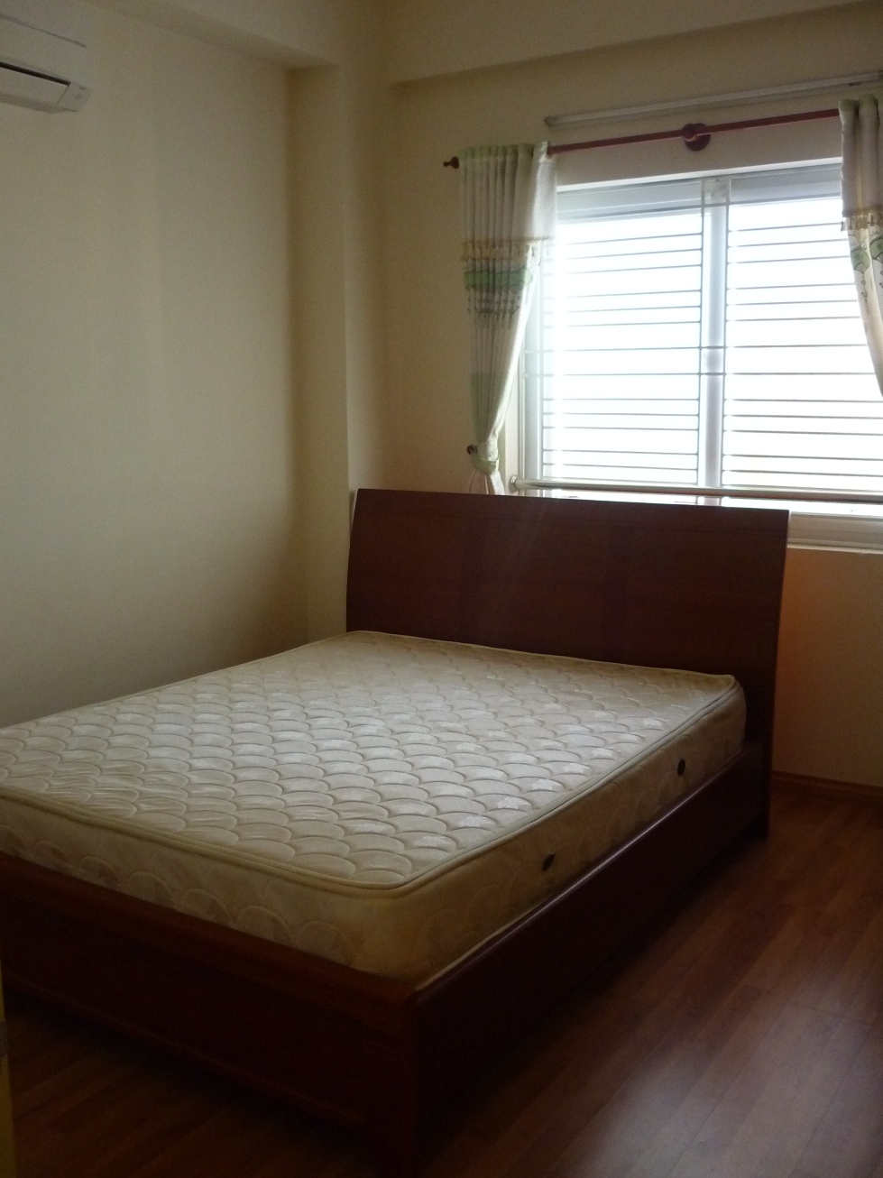 Cho thuê căn hộ chung cư Minh Thành Q7,2 phòng ngủ, 90m2, 9tr/th nội thất đầy đủ, sàn gỗ