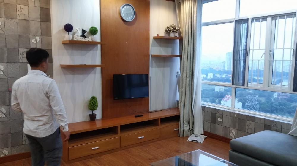 Cho thuê gấp căn hộ 2PN, 3PN Phú Hoàng Anh View sông Phú Mỹ Hưng cực mát giá cực rẻ, nhà mới 100%