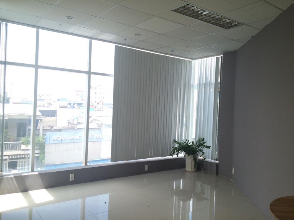 Cho thuê văn phòng tại đường D2, Bình Thạnh, Tp. HCM diện tích 95m2 giá 24 triệu/tháng