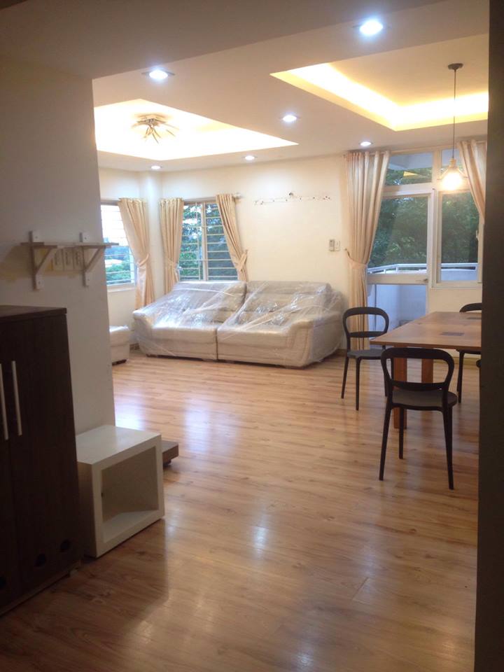 Cho thuê căn hộ Hưng Vượng 2, 147m2, căn góc, giá rẻ LH: 0931315446