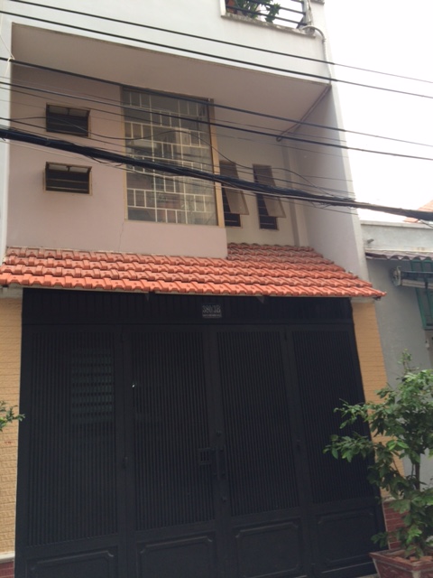Cho thuê nhà mới xây hẻm đường Cống Quỳnh, Quận 1