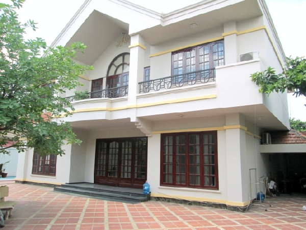 Cho thuê biệt thự Thảo Điền, Nguyễn Văn Hưởng, Quận 2, 850m2, 4PN, 82.4 triệu/tháng, 0919408646