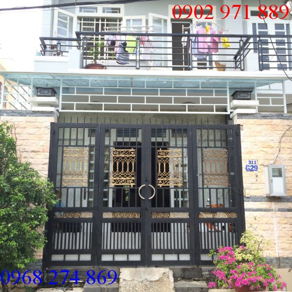 Cho thuê villa tại đường Nguyễn Văn Hưởng, phường Thảo Điền, DT 700m2, Q2 với giá 110 tr/tháng
