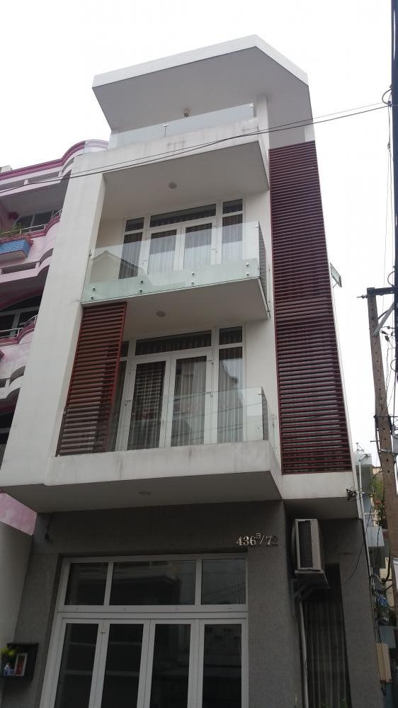 Nhà hẻm 491 Nguyễn Đình Chiểu. 5m x 20m, trệt, 3 lầu, ST, nhà mới 90%