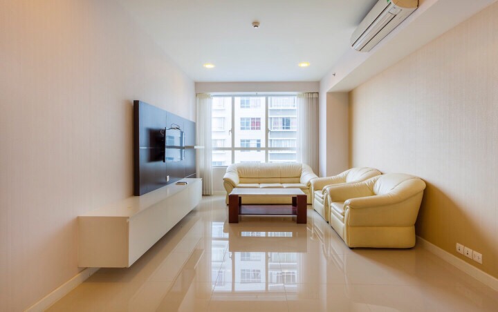 Chính chủ cần cho thuê gấp căn hộ cao cấp Sunrise City 130m2, giá 17 triệu /th