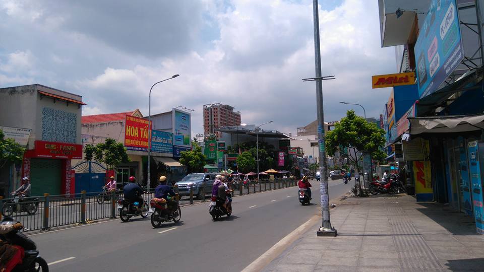 Cho thuê nhà mặt tiền gần trường học đường Lũy Bán Bích, Tân Phú