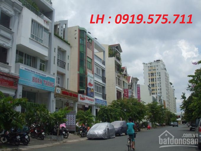 Cho thuê nhà mặt phố tại đường Bùi Bằng Đoàn, PMH Quận 7, giá 135 triệu/tháng