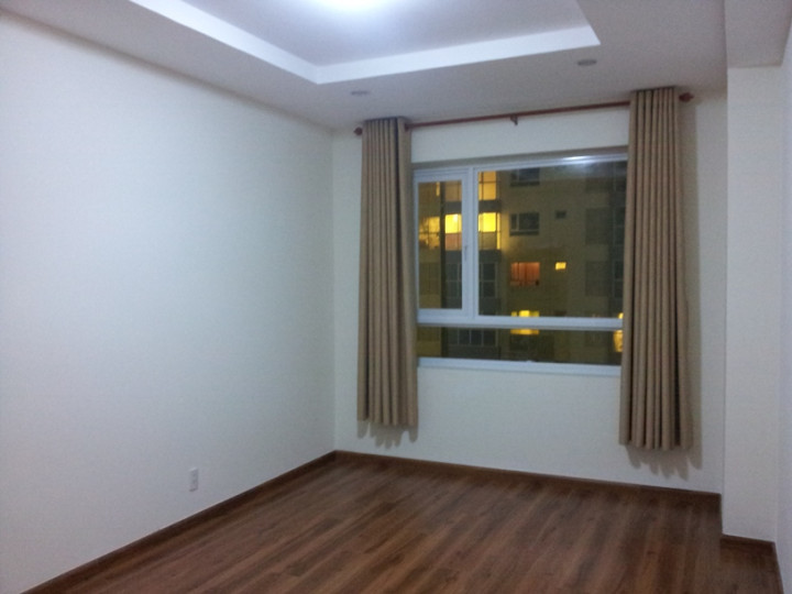 Cho thuê căn hộ chung cư Phú Hoàng Anh gần Quận 7, nội thất cao cấp, lầu cao