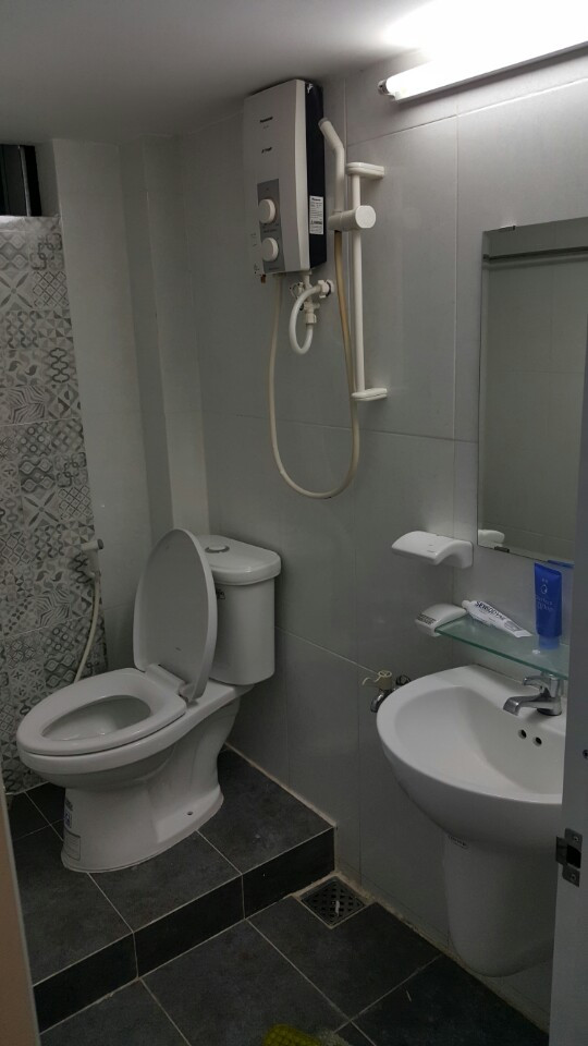 Nhà cho thuê 94 Trần Khắc Chân, ngay ngã 4 Phú Nhuận, 60m2, 8tr/tháng