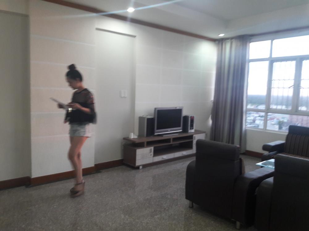 Cho thuê căn hộ Phú Hoàng Anh, 13tr/tháng, 3 PN, 3WC full nội thất