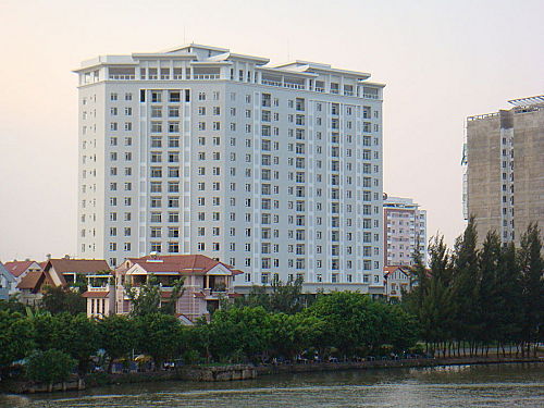 Cần cho thuê gấp căn hộ Hồng Lĩnh, DT 65m2, 2 phòng ngủ, nhà trống